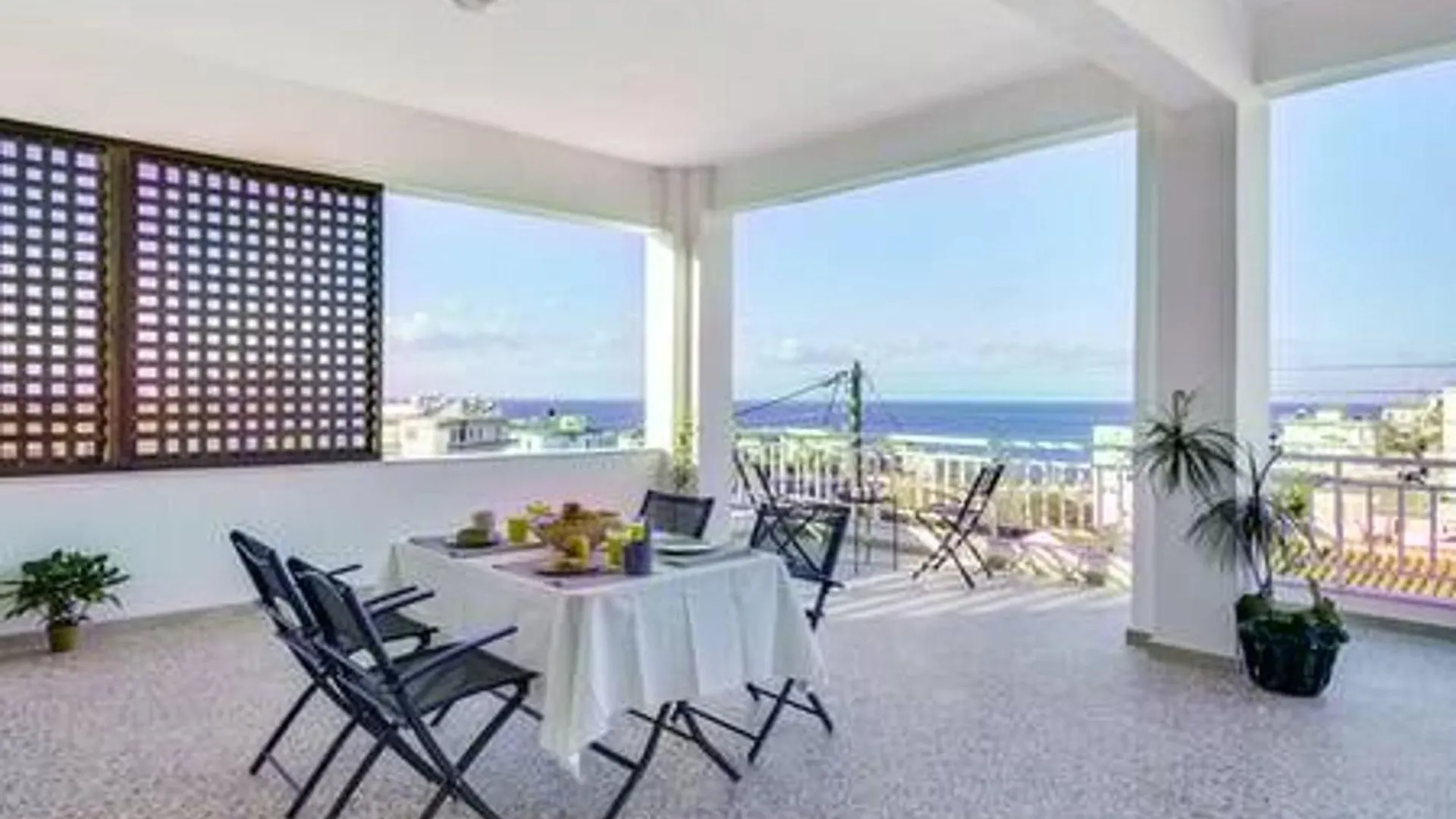 Sea City And Mountain View Apartment Chania