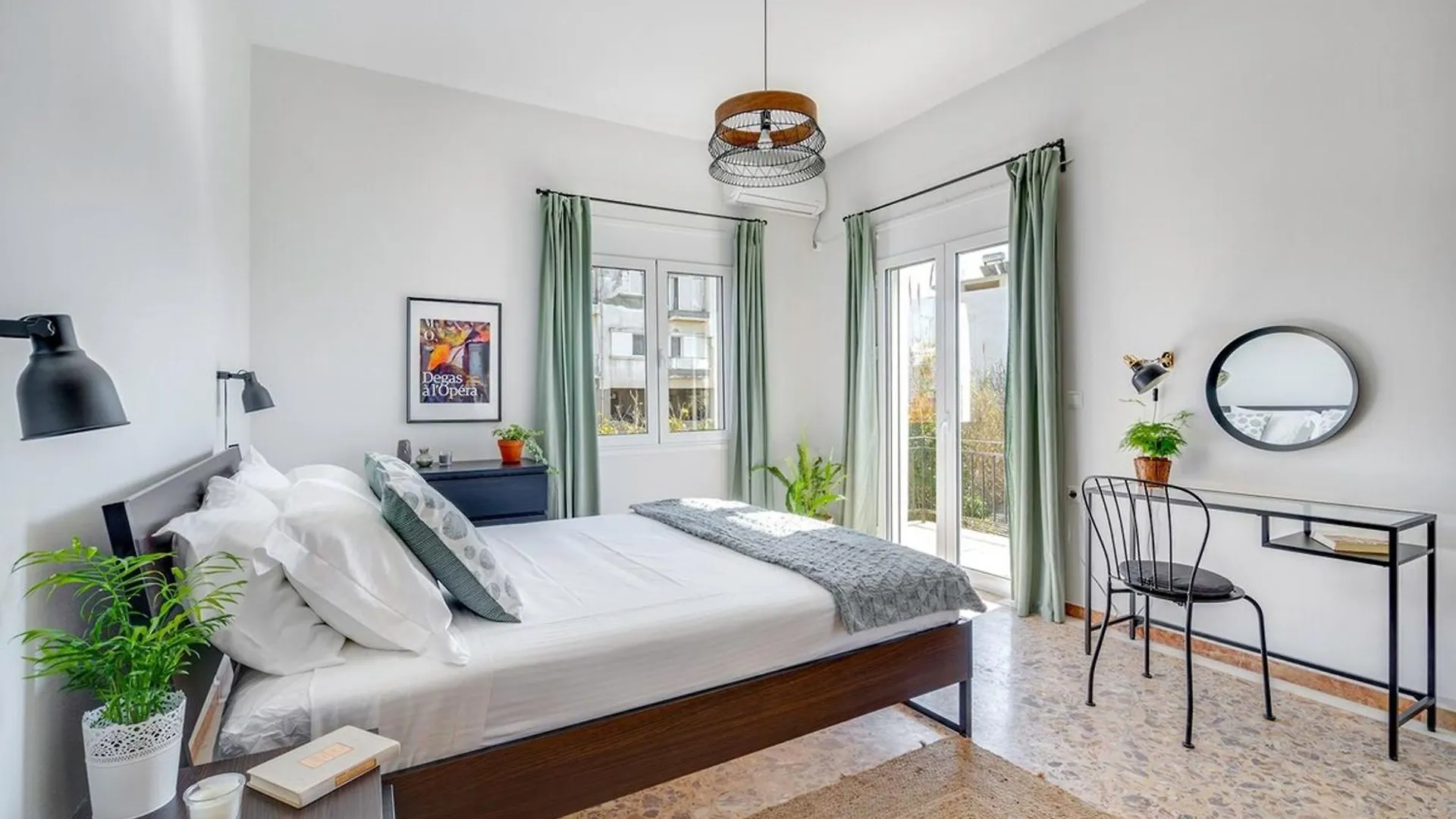 Sea City And Mountain View Apartment Chania